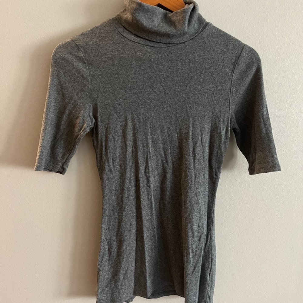 Grey Short Sleeve Turtleneck